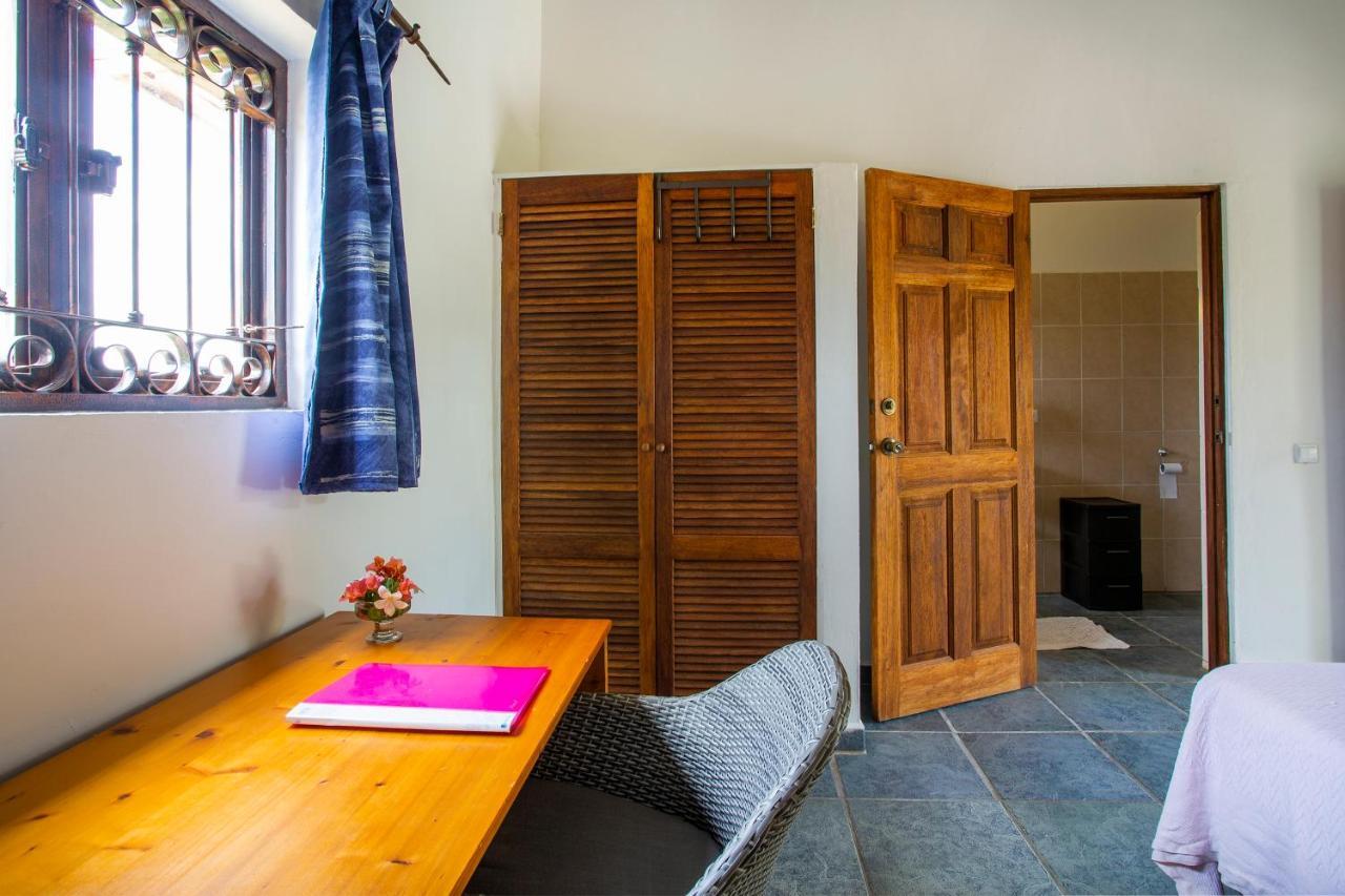 Bed And Breakfast Toni Kunchi Willemstad Exterior foto